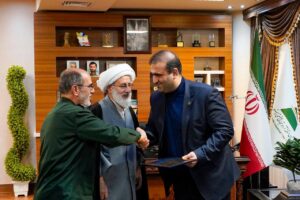 تقدیر فرمانده سپاه عاشورا از اقدامات سازمان منطقه آزاد ارس در ایام الله دهه مبارک فجر