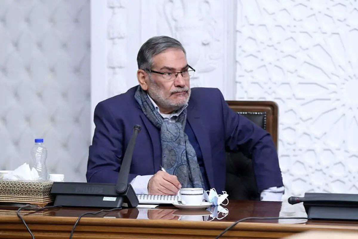 شمخانی: برای بستن تنگه هرمز، خیلی باید به سیم آخر بزنیم، هنوز به آن مرحله نرسیدیم