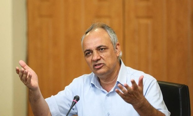 زیدآبادی: حامیان سرسخت لایحۀ حجاب و نیروهای نزدیک به جبهۀ پایداری علناً تهدید به شورشگری عملی می‌کنند