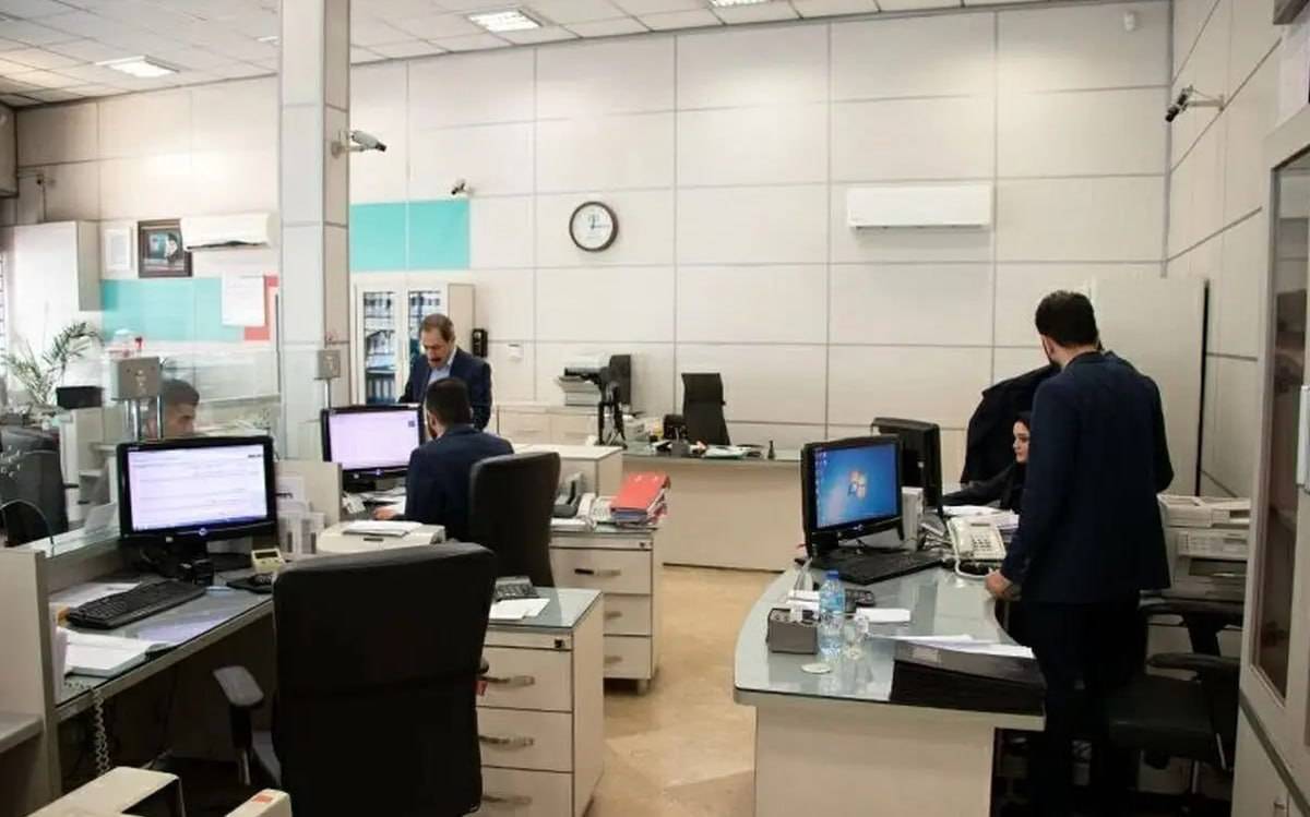 ادارات پس از ساعت ۱۳ موظف‌اند مصرف برق خود را ۷۰ درصد کاهش دهند