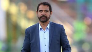 مهر: تشکیل پرونده قضایی برای فیروز کریمی به دلیل حضور در شبکه ماهواره‌ای
