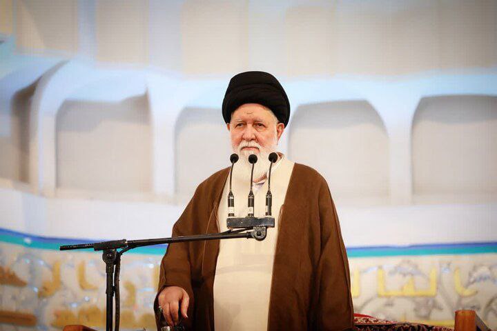 علم‌الهدی از مشهد خواستار ادامه جنگ شد: افرادی که می‌گویند جنگ را تمام کنید، بی‌عقل مریض و منافق هستند