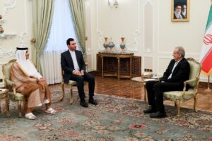 پزشکیان در دیدار با وزیر خارجه قطر: ایران چیزی فراتر از حقوق قانونی خود مطالبه نمی‌کند