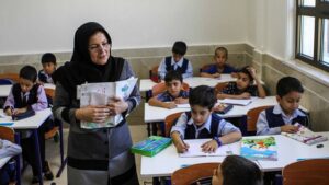 جمعیت دانش‌آموزی کشور در حال کاهش است