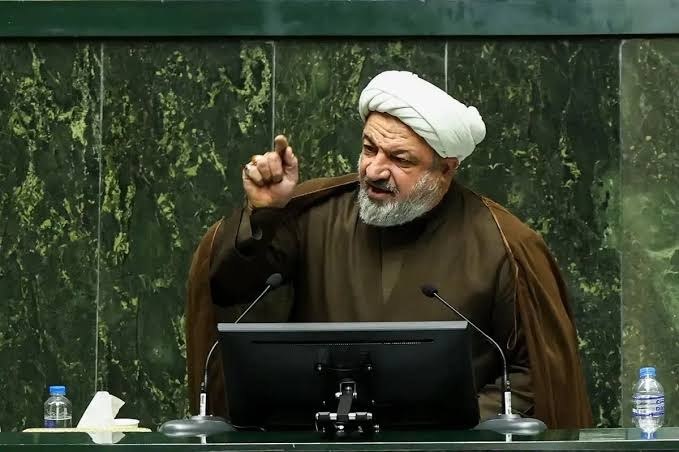 حمید رسایی به زندان اوین تحویل داده شد